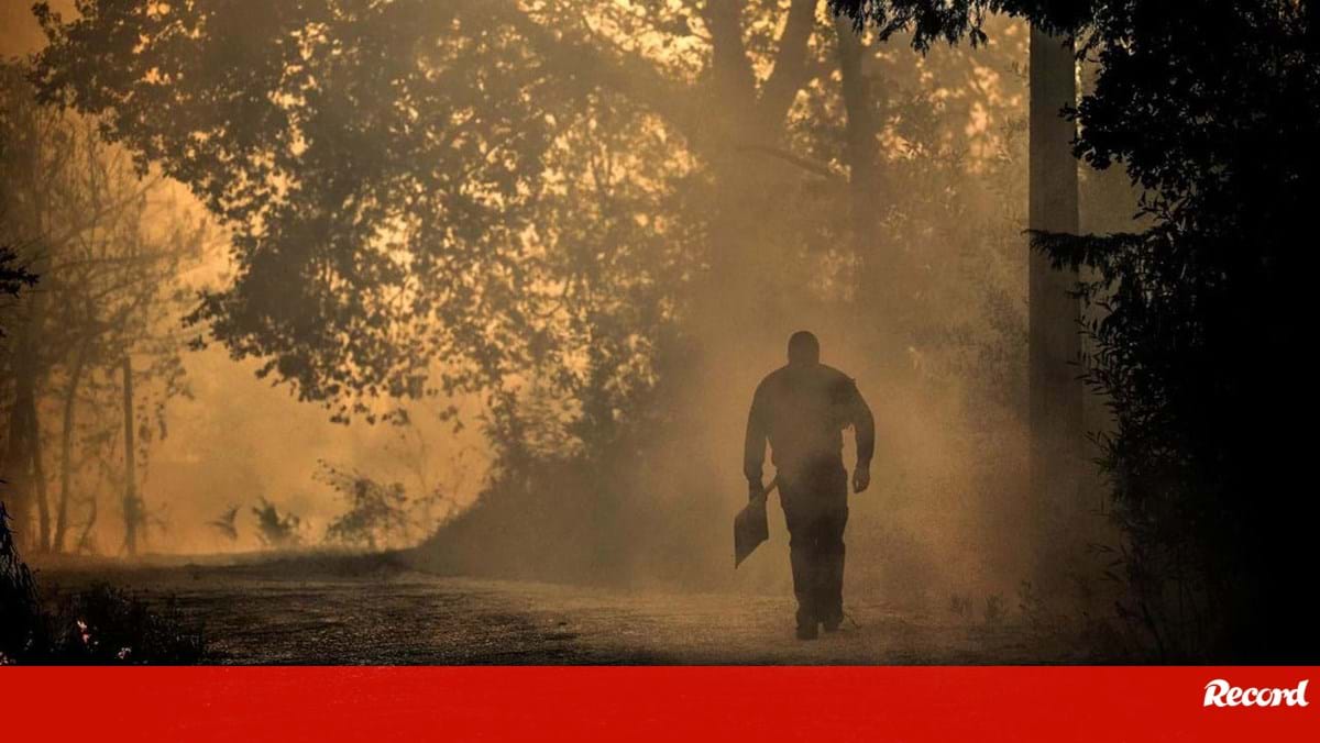 Dirigentes do AC Gonça defenderam instalações do clube durante incêndio