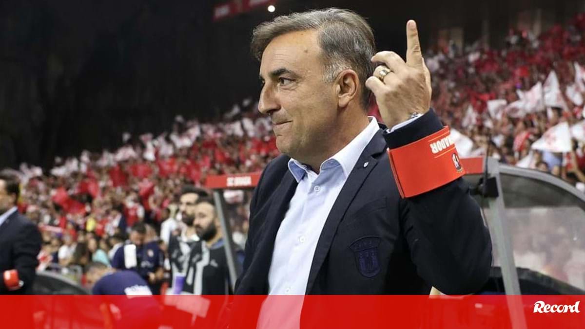 Carvalhal chega aos 800 jogos como treinador: os números de uma carreira "muito estranha"