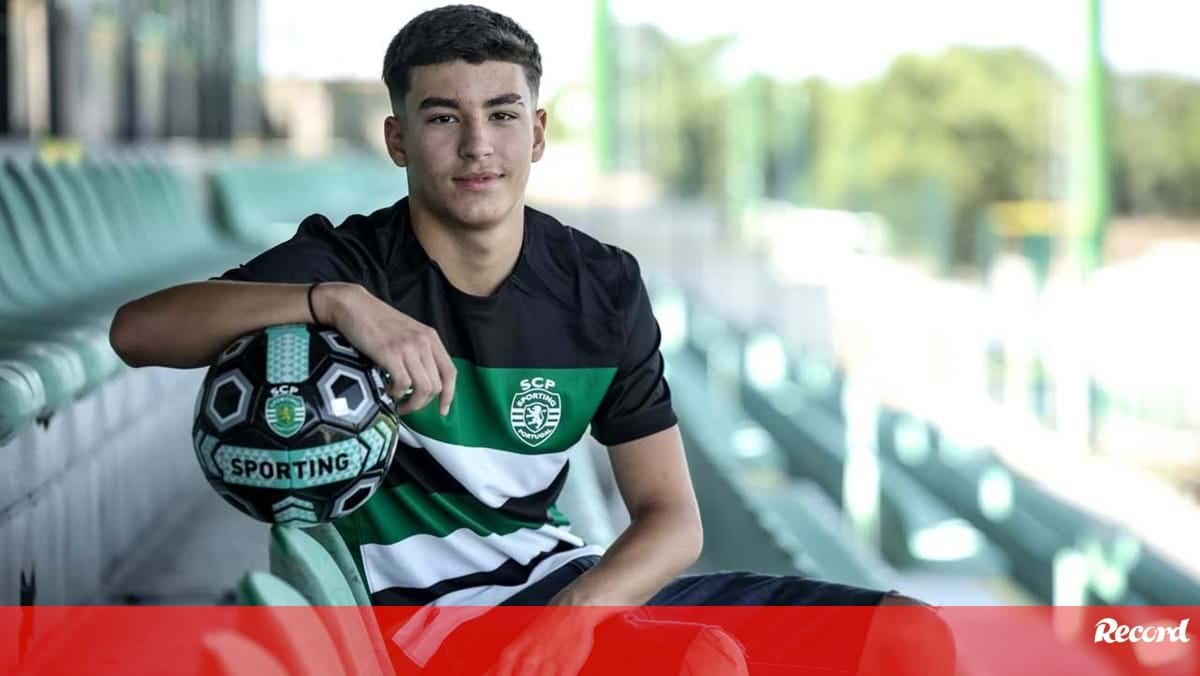 João Rijo assina contrato de formação com o Sporting