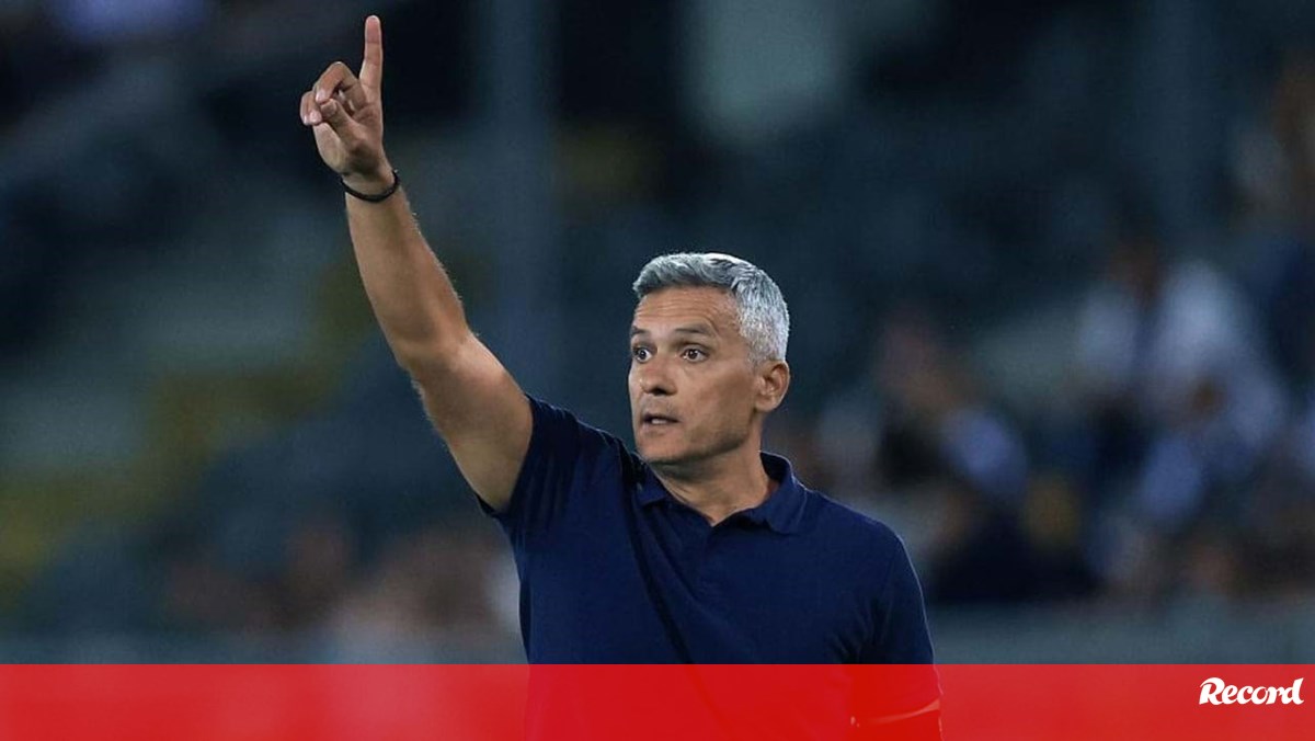 Armando Evangelista e o momento do Famalicão: «Prefiro olhar para o copo meio cheio»