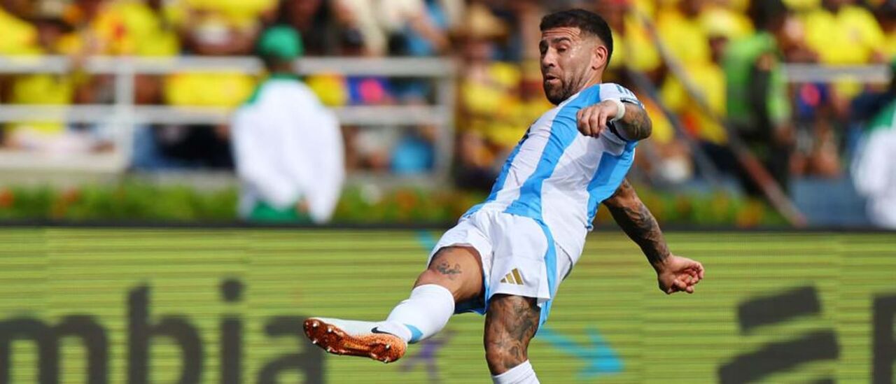 Otamendi totalizou 90 minutos pela Argentina