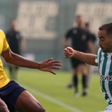 A crónica do Rio Ave-Estoril, 2-2: festejar mais cedo trouxe dissabores