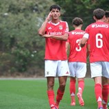 Benfica continua a acelerar