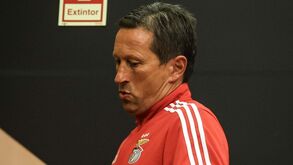 Rescisão com Schmidt na casa dos 15 milhões de euros