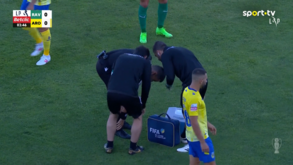 Rio Ave-Arouca: árbitro Bruno Costa lesiona-se e promove estreia de Miguel Fonseca na 1.ª Liga