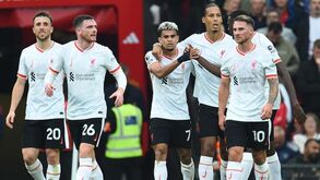 A crónica do Man. United-Liverpool: 0-3: estes reds são de outra loiça