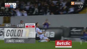 O castelo foi abaixo: o golo de Tomás Händel aos 90'+1 que decidiu o V. Guimarães-Famalicão