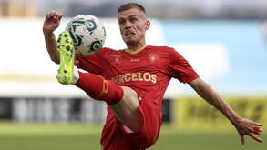 Vasco da Gama tenta levar Maxime Dominguez