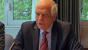 Borrell defende uso irrestrito de armas ocidentais contra Rússia  