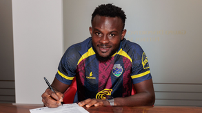 Oficial: Paul Ayongo é reforço do Chaves