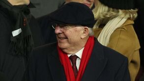 Schmeichel esteve com Alex Ferguson no Man. United-Liverpool: «É triste perceber que tem de ver aquilo...»