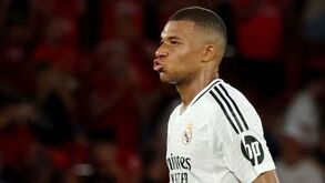 Antigo internacional francês 'ataca' Mbappé: «É medíocre há muito tempo» 