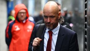 Alan Shearer vê futuro tremido para Ten Hag no Man. United: «O ruído vai ficar cada vez mais alto...»