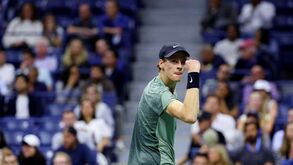 Jannik Sinner bate Medvedev e está nas meias-finais do US Open