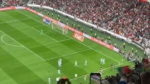 Loucura na Luz com o golo 900 de Cristiano Ronaldo: todo o estádio fez 'SIIII'