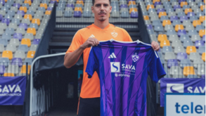 Lateral-esquerdo André Sousa assinou pelo Maribor