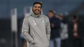 Ingleses avançam com o interesse de John Textor em Abel Ferreira... para o Everton