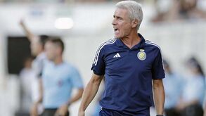 Imprensa saudita volta a falar na saída de Luís Castro do Al Nassr e aponta novo treinador