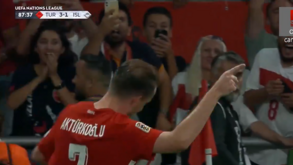 Aktürkoglu on fire: reforço do Benfica fez assim o hat-trick pela seleção turca