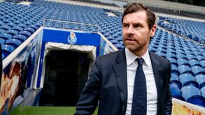 Remunerações fixas da administração do FC Porto reduzidas a um quarto... e Villas-Boas abdica de receber