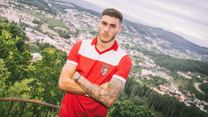 Sp. Braga e V. Guimarães são rivais até no mercado: bracarenses levaram a melhor por Roberto Fernández