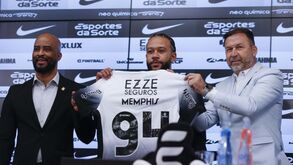 Uma apresentação em grande: Memphis Depay chegou à sede Corinthians de... helicóptero