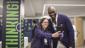 Sol Campbell e o racismo no futebol: «É preciso educar as crianças sobre a história de África, Ásia...»