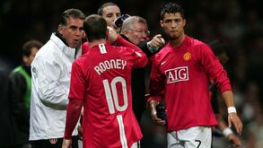 Queiroz e a experiência com Ronaldo e Rooney: «Nem dois meses depois, Giggs entrou no meu gabinete...»
