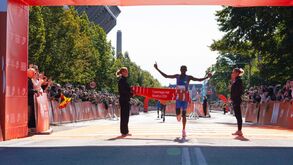 Sabastian Sawe vence Meia Maratona de Copenhaga longe do recorde mundial