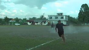 Pânico no Equador: sicários invadem jogo e disparam contra jogadores