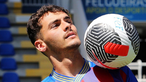 Ktatau sofre lesão muscular no treino e desfalca Chaves 