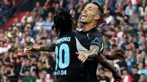 A crónica do Feyenoord-Bayer Leverkusen, 0-4: pupilos de Xabi entram a matar com estreia de luxo de Wirtz