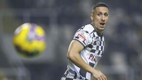 Notícia Record: Rodrigo Abascal desfalca Boavista para o jogo com o Benfica