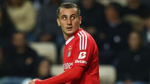 Aktürkoglu volta a deixar marca