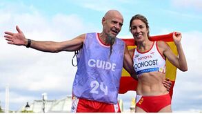 Maratonista espanhola quer recuperar bronze perdido por ajudar guia nos Jogos Paralímpicos