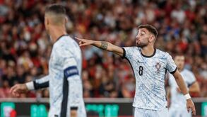 Bruno Fernandes deixa mensagem após eliminação de Portugal: «Uma seleção que nos representa tão bem em todos os sentidos»
