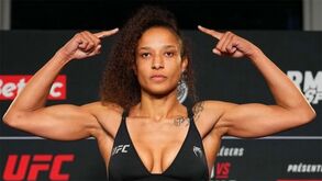 UFC: portuguesa Jacqueline Cavalcanti volta ao octógono este sábado em Paris