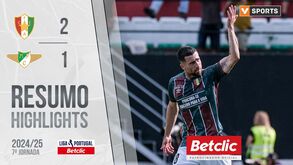 A crónica do E. Amadora-Moreirense, 2-1: Estrela brilhante sofreu até ao fim
