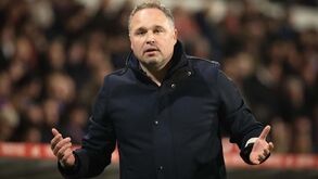 Vítor Campelos e a 'chicotada' no Farense: «Se fosse sempre solução, as equipas ricas trocavam todas as semanas»