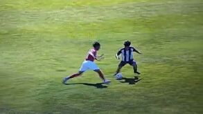 Finta de juvenil do Benfica dá que falar: Bernardo Nunes com gesto técnico impressionante