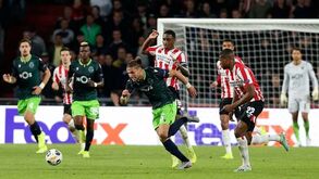 Como a vida muda: onde andam os titulares do último 11 do Sporting em Eindhoven?
