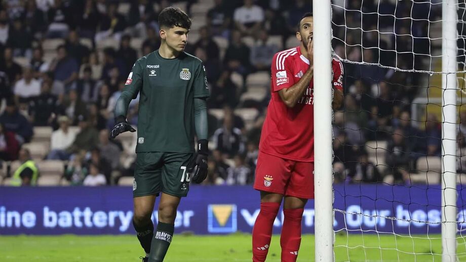 Tomé Sousa rescindiu com os axadrezados e muda-se para o Algarve