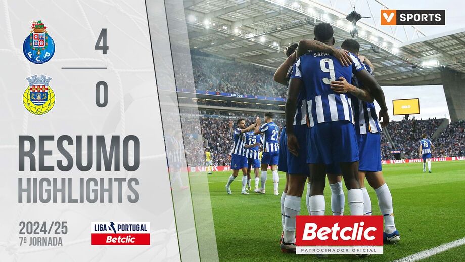 A crónica do FC Porto-Arouca, 4-0: do vermelho para o amasso azul