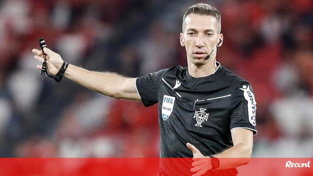 Equipa de arbitragem portuguesa apita jogo de qualificação para o Europeu de sub-21