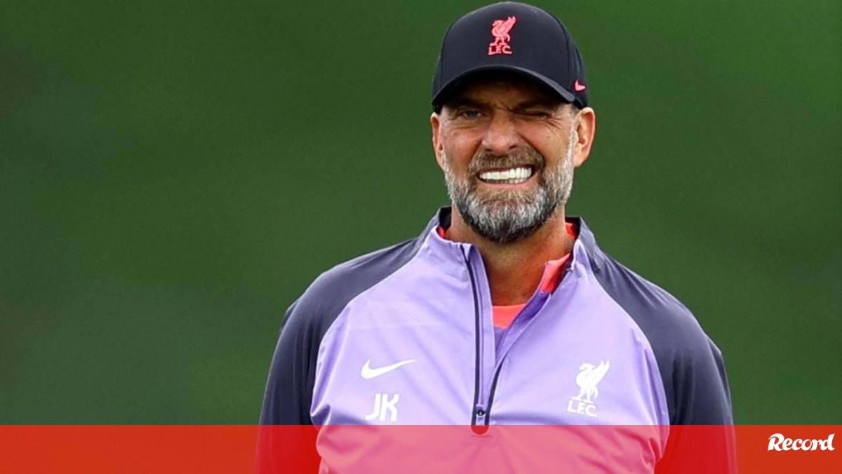 Imprensa alemã não perdoa Klopp após acordo com a Red Bull: «É tão falso como a sua dentadura»