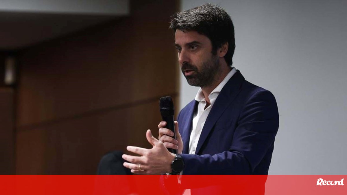 Salgado Zenha: «Sporting volta a ser um crónico candidato ao título»