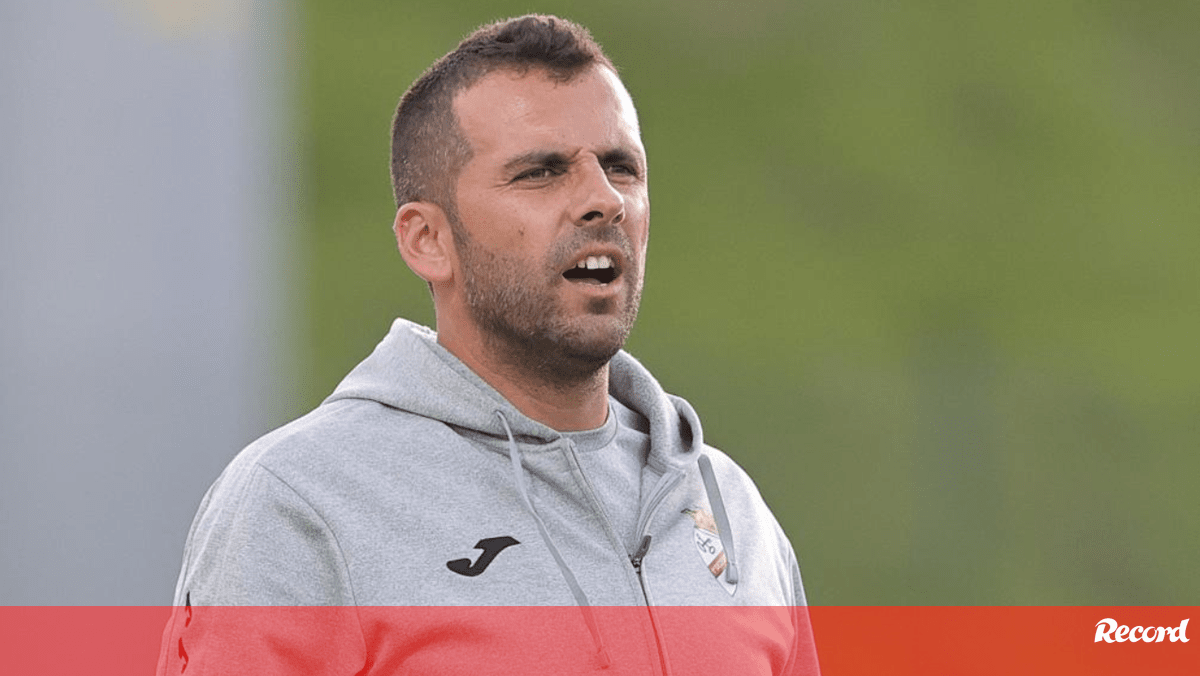 João Nuno frustrado com derrota diante do Sp. Braga: «É o 3.º jogo seguido a perder no último lance»