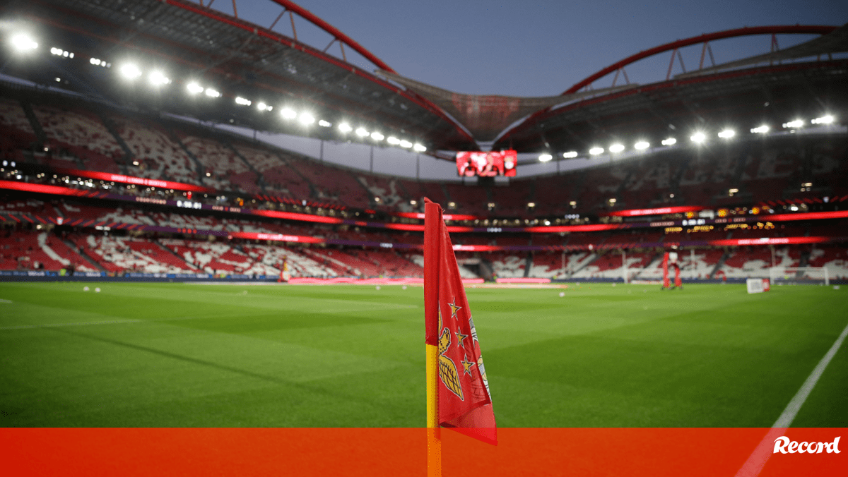 O onze do Benfica para o jogo com o Feyenoord