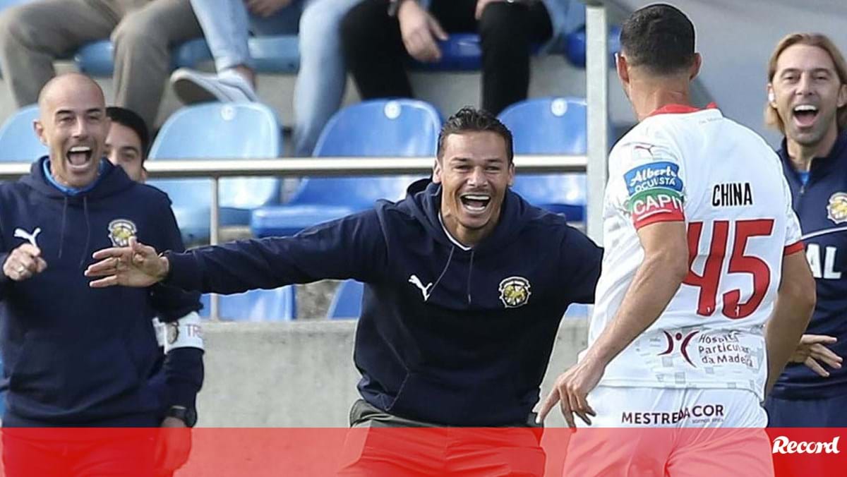 O primeiro golo de China: «Como madeirense  deve sentir-se nas estrelas»