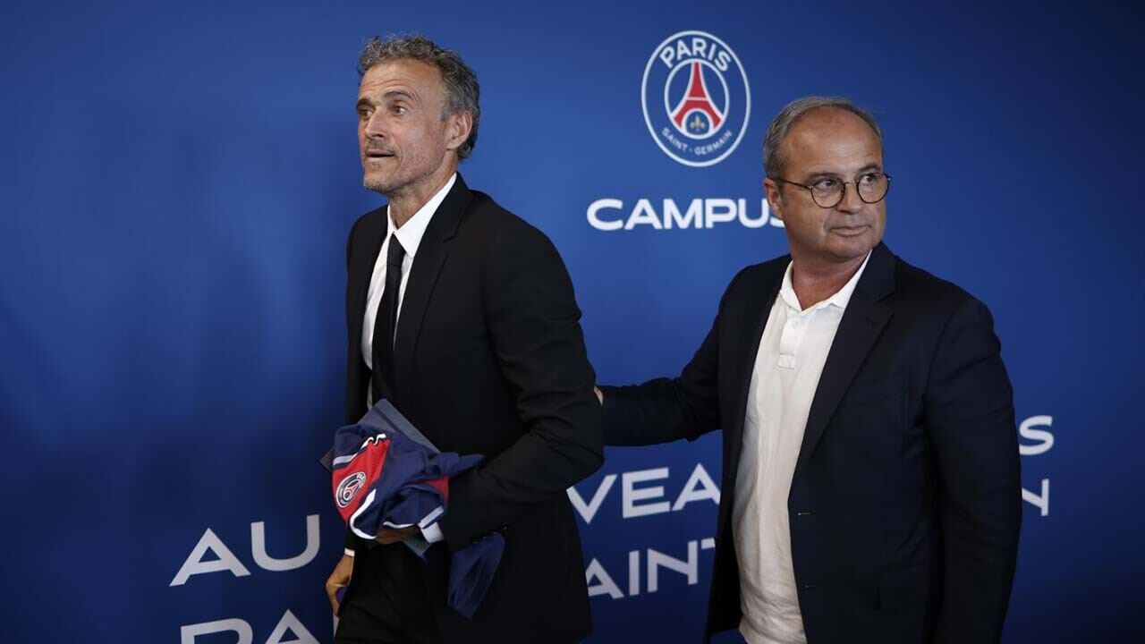 Luis Enrique e Luís Campos vão continuar em Paris 